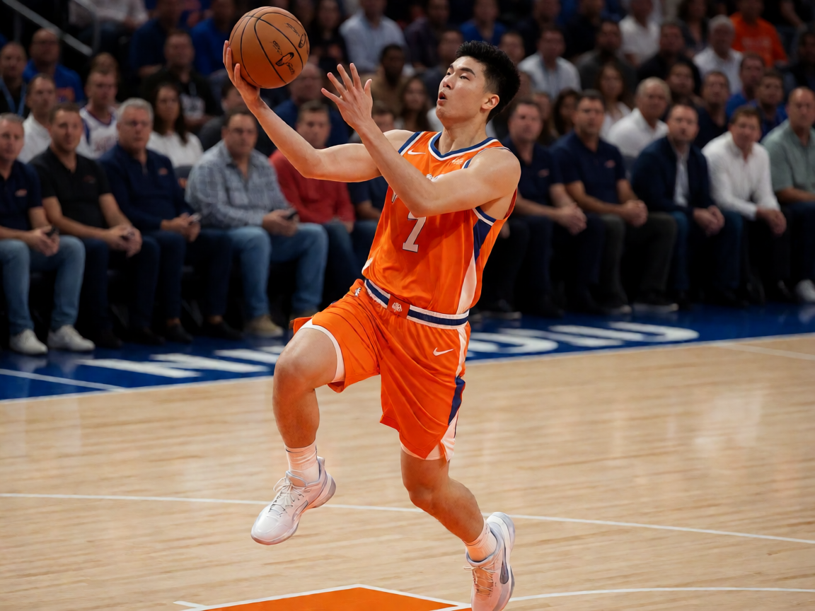 NBA篮球比赛现场——球员突破上篮精彩瞬间
